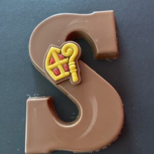 Massieve letter S neutraal