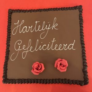 Melk hart “van harte gefeliciteerd” / melk vierkant “hartelijk gefeliciteerd”